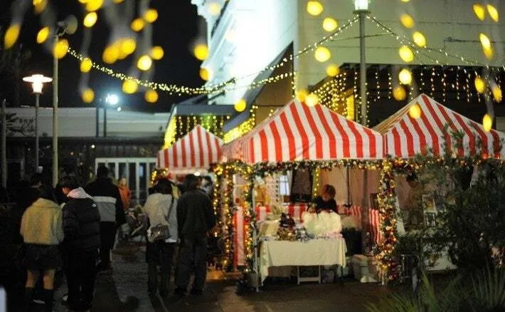 昨年の長良ファミリークリスマスマーケットの様子