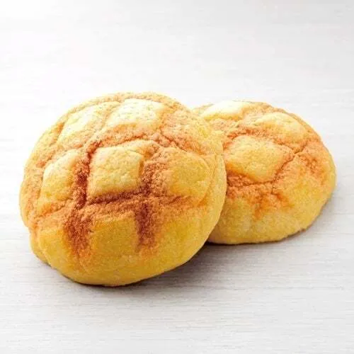 お店で焼いた ふんわりメロンパン(149円)