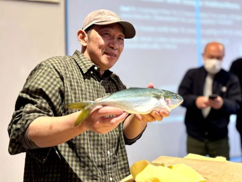 地元漁師で締め師の浜多虎志さん