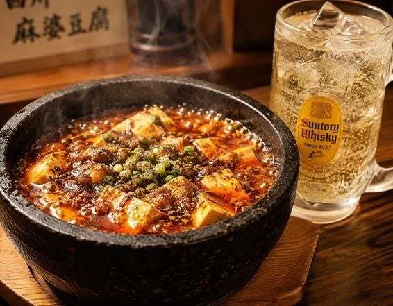 チャーボン多福楼(薬膳麻婆+ハイボール)(1,200円)