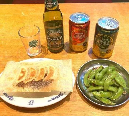 ジャッキー餃子楼(定番おつまみセット:焼き餃子4ケ+ガーリック枝豆+ドリンク)(1,200円)