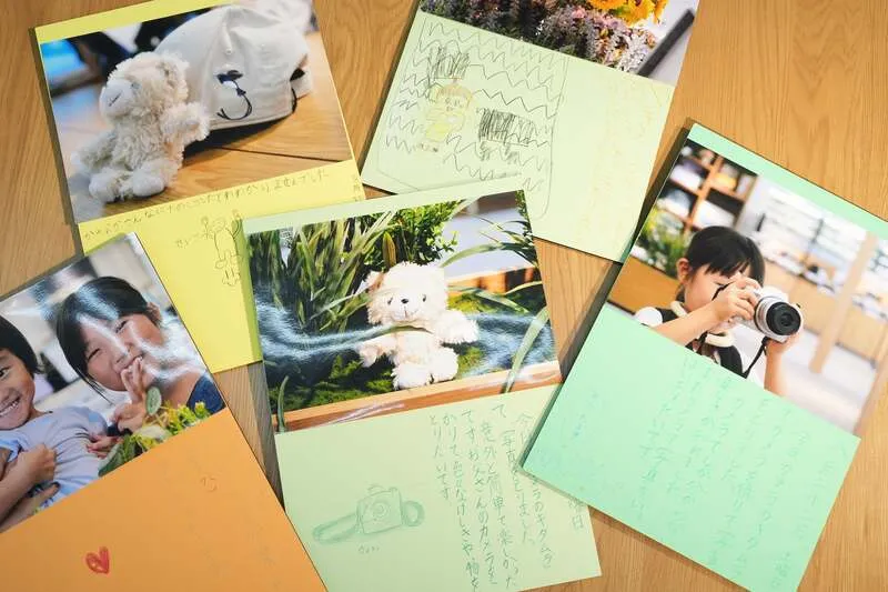 撮影した写真をプリントして「写真絵日記」に