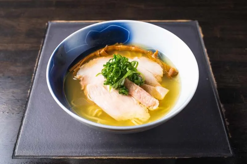 静岡県 麺処 かつお商店「静岡名産!極・金目鯛の塩ラーメン」(1,000円)