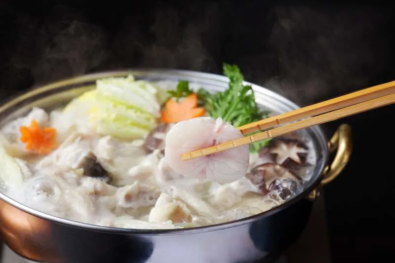 先行販売中の「てっちり」