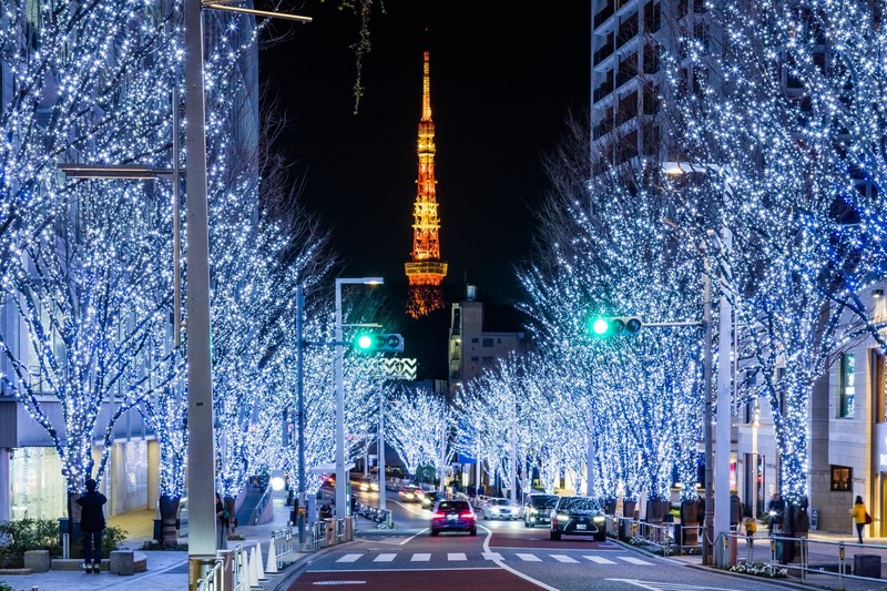 白銀の世界をイメージした、けやき坂イルミネーション「SNOW＆BLUE」