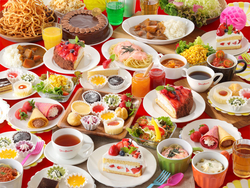 「スイパラでいちご＆シャインマスカット食べ放題　限定スイーツも」の写真