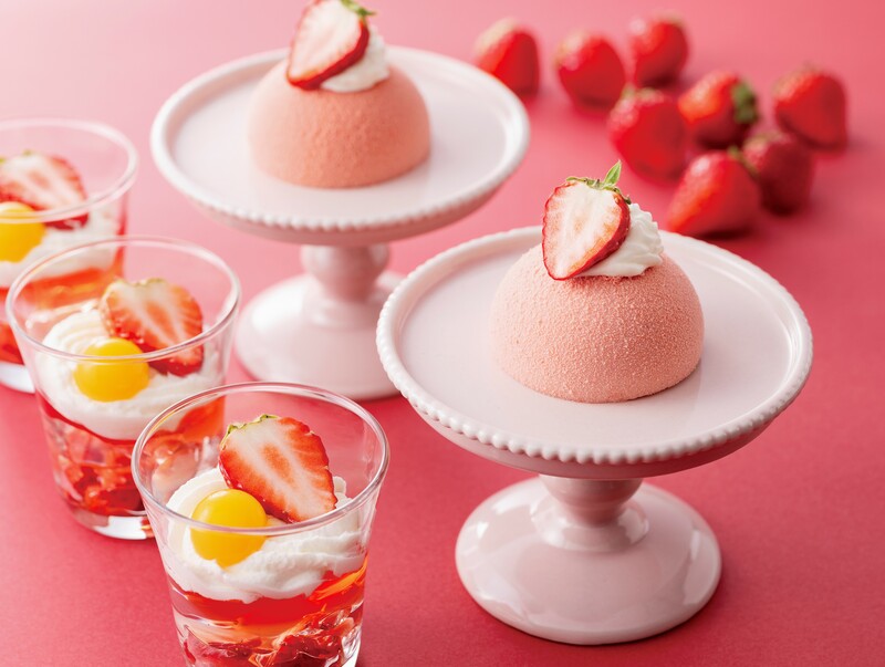 （左）いちごのヴェリーヌ、（右）いちごとチョコのムース