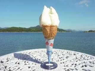 〈しまなみドルチェ〉ジェラートダブル（瀬戸田のレモン＋伯方の塩） 601円