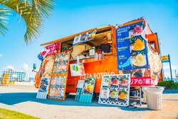 「世界のビーチリゾートを体験できる！　大阪・泉南で「WORLD BEACH EXPO」が開催！」の写真