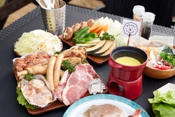 「千葉県市原市に全室ペット可のグランピング施設がOPEN　開業記念で9月末まで15％OFF」の写真