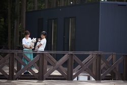 「千葉県市原市に全室ペット可のグランピング施設がOPEN　開業記念で9月末まで15％OFF」の写真