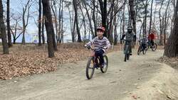 「山梨県森林公園「金川の森」で参加無料の「マウンテンバイク教室」が開催！　初心者OK」の写真