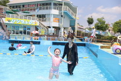 「【関西】2024年夏休みにおすすめの水遊び用オムツで入れるプール11選　幼児も満喫」の写真