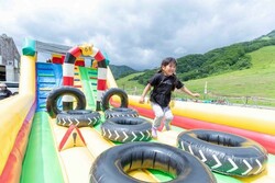「長野県「白馬つがいけWOW!」にサイクルパーク新登場　人気の水上アスレチックも増強！」の写真