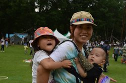 れいちゃん（3歳）、りつくん（0歳9カ月）とママ