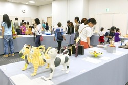 人も、モノも、街も招き猫でいっぱい！