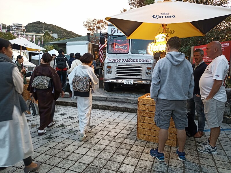京都ならではの来場者の様子。
