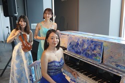 「池袋「サンシャイン60展望台 てんぼうパーク」が銀世界に変身　屋内で冬の自然を満喫」の写真