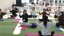 「参加無料！横浜市役所で親子スポーツ体験会開催　無料託児サービスありでママパパ安心」の写真