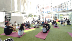「参加無料！横浜市役所で親子スポーツ体験会開催　無料託児サービスありでママパパ安心」の写真