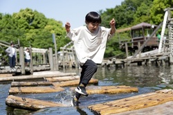 「【2025】暑い夏に！千葉の海上＆水上アスレチック3選　ウォーターパークで1日満喫」の写真
