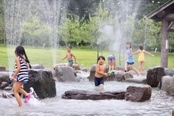 「【群馬】2025年夏休みに行きたい！おすすめ水遊びスポット10選　人気＆穴場＆無料も」の写真