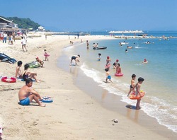 「【香川】2025年夏休みに行きたい！おすすめ水遊びスポット8選　人気＆穴場＆無料も」の写真