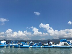 「【長崎】2025年夏休みに行きたい！おすすめ水遊びスポット10選　人気＆穴場＆無料も」の写真