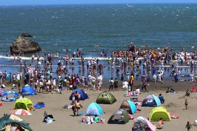 大磯海水浴場オープン