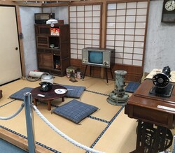 「高輪エリアのプリンスホテルが昭和レトロな夏まつり開催　屋内で縁日や盆踊りを満喫！」の写真