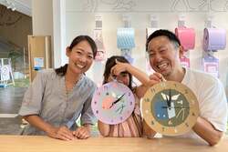 「ランドセル生地で時計作り！セイバン夏休みワークショップ全国14店舗で開催　予約不要」の写真