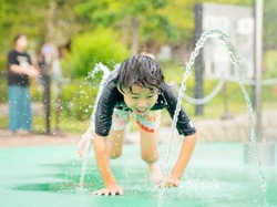 「【関西】2025年夏休みに行きたい！おすすめ水遊びスポット22選　人気＆穴場＆無料も」の写真