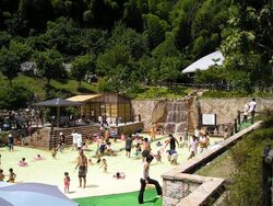 「【関西】2025年夏休みに行きたい！おすすめ水遊びスポット22選　人気＆穴場＆無料も」の写真