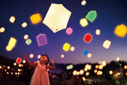 「千葉県袖ケ浦市の「東京ドイツ村」が延長営業！　花火とドローンショーで夏の夜を満喫」の写真