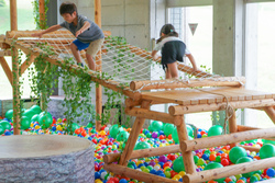 「長野信濃町の高原リゾートに屋外遊びエリア「黒姫の森プレイランド〜Soto〜」がOPEN！」の写真