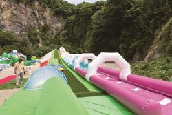 「愛知県「吉良ワイキキビーチ」にスライダーパーク登場　海水浴も一緒に一日中楽しめる」の写真