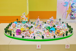 「シルバニアファミリー40周年展が名古屋で開催！　巨大ジオラマや限定スポットで撮影も」の写真