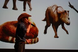 「玉川高島屋で恐竜イベント開催！恐竜くんトークショーとワークショップで夏休みを満喫」の写真