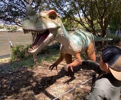 「【関西】2025年夏休みに行きたい！恐竜好きな親子におすすめのスポット12選」の写真