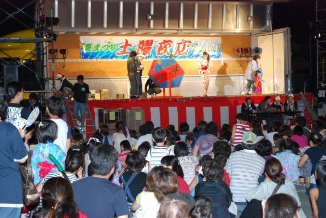 一宮夏祭り 土曜夜店（過去のようす）