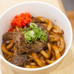 「三重県・VISONでパン作りや野菜収穫、木工体験など親子で体験しよう！温泉やグルメも」の写真