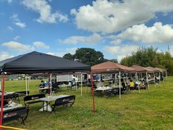 「淀川河川公園 大山崎地区で手ぶらBBQイベント！　モルックなど遊び道具の無料貸出も」の写真