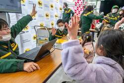 「親子体験満載！ 仙台でkhb開局50周年イベント「あすとつながるぐりりパーク」が開催」の写真