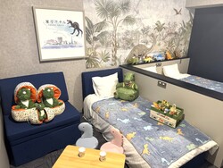 「恐竜好きキッズ大興奮！変なホテル奈良・福岡に「恐竜ルーム」が新登場　プレゼントも」の写真