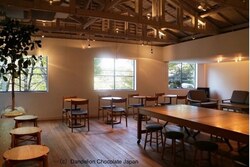 「【2025】全国のチョコレート工場見学12選　無料＆試食＆お土産＆手作りも」の写真