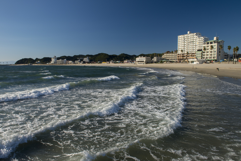 秋の内海海岸の様子