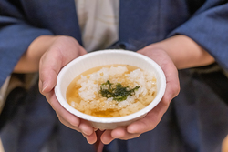 夜泣きあご出汁茶漬け（19:00〜21:00）
