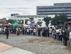 「全国から焼き芋専門店・芋スイーツが大集合！「第3回芋フェス！IN fumotto 山梨」開催」の写真