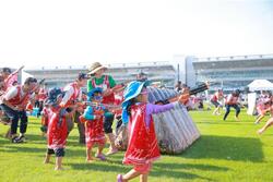 「鹿児島県初上陸！水鉄砲で撃ち合うウォーターバトルが大崎で開催　5歳以上から参加OK」の写真