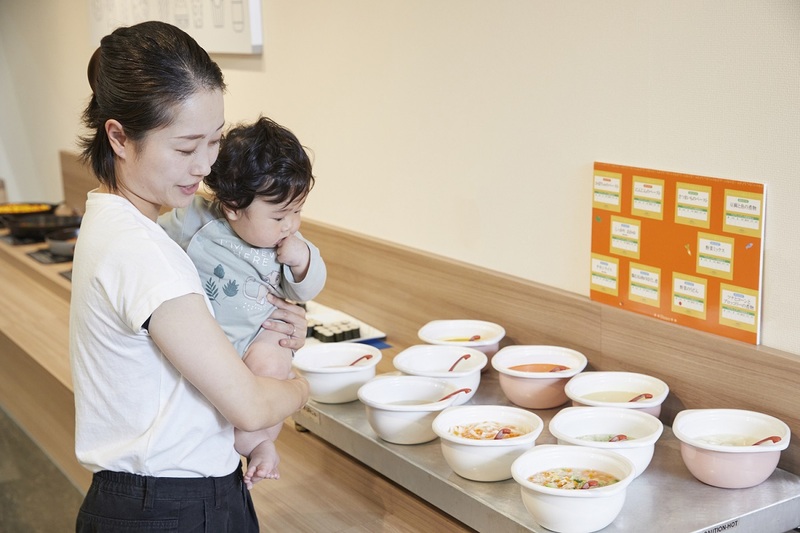 離乳食は月齢別に用意されています